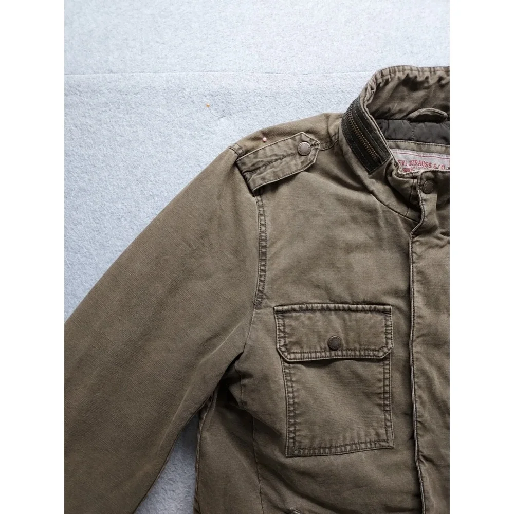 Levis pre owned