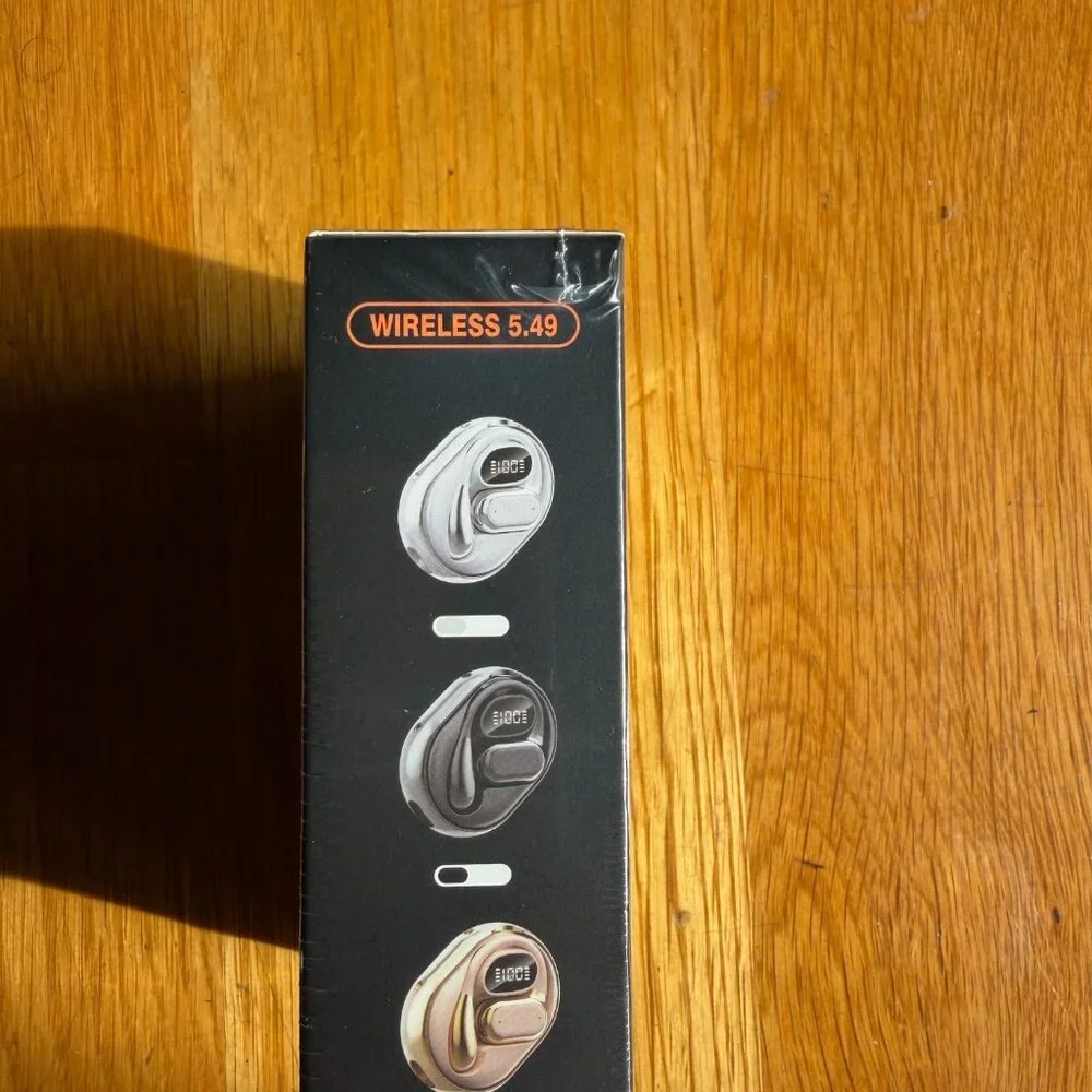 AI Translation Earbuds Real Time, Wireless Bluetooth Headphones for Travel