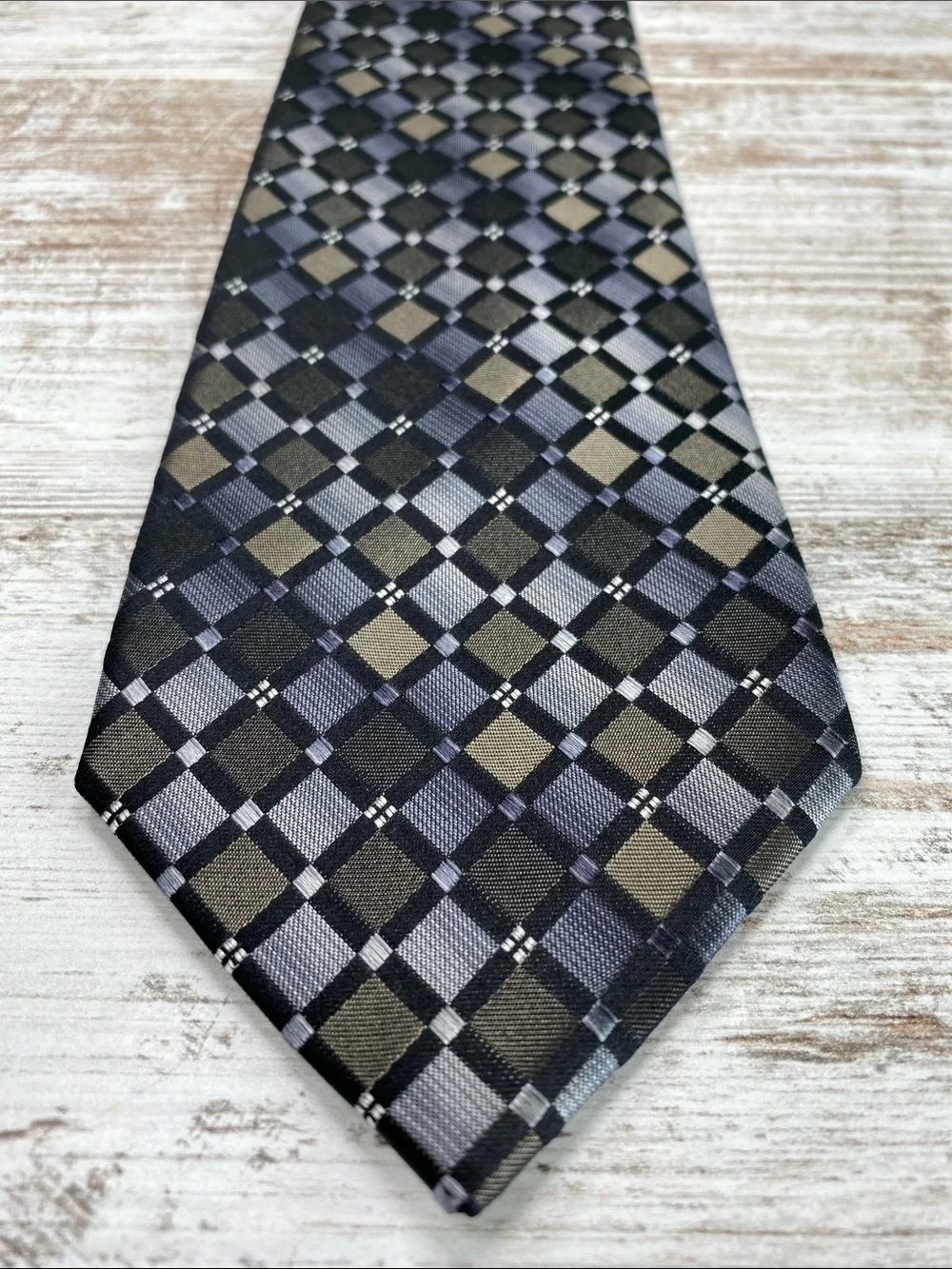 Statements classic necktie