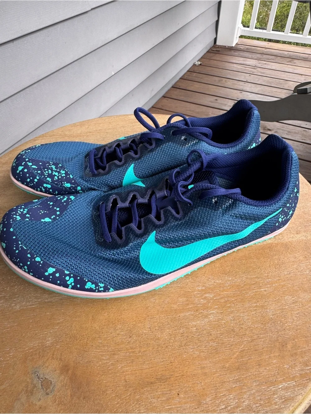 Nike zoom rival