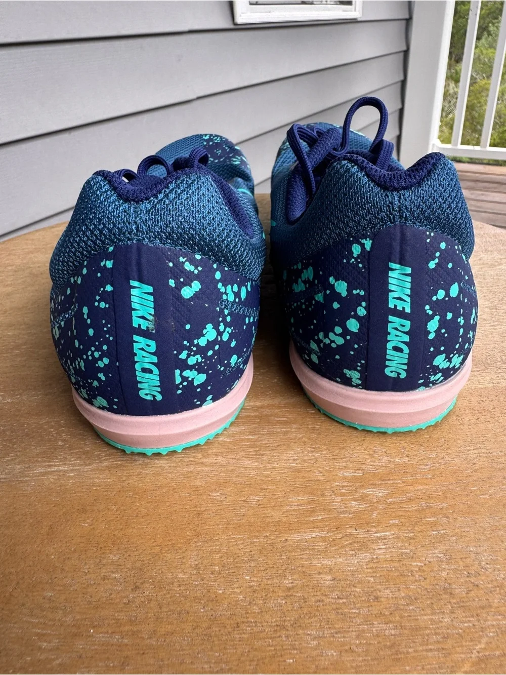 Nike zoom rival