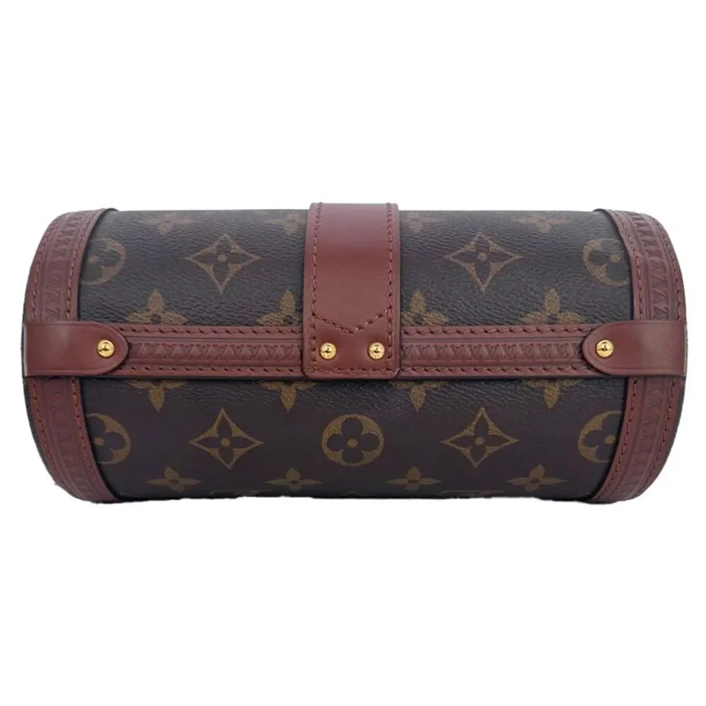 Louis Vuitton light wear
