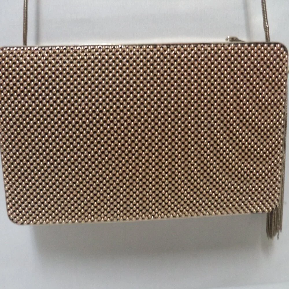 Marciano closure metal