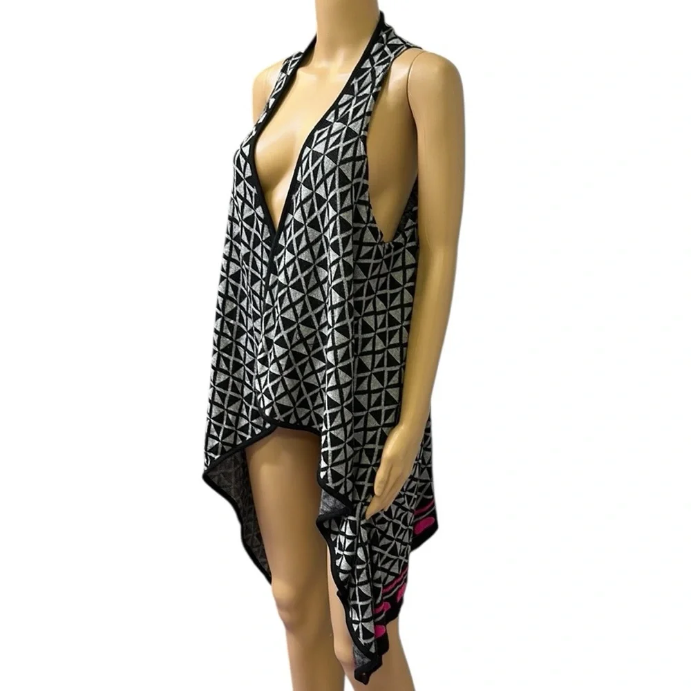 Im in Love with Derek Asymmetrical Knit Long Sleeveless Open Front Vest L to XL