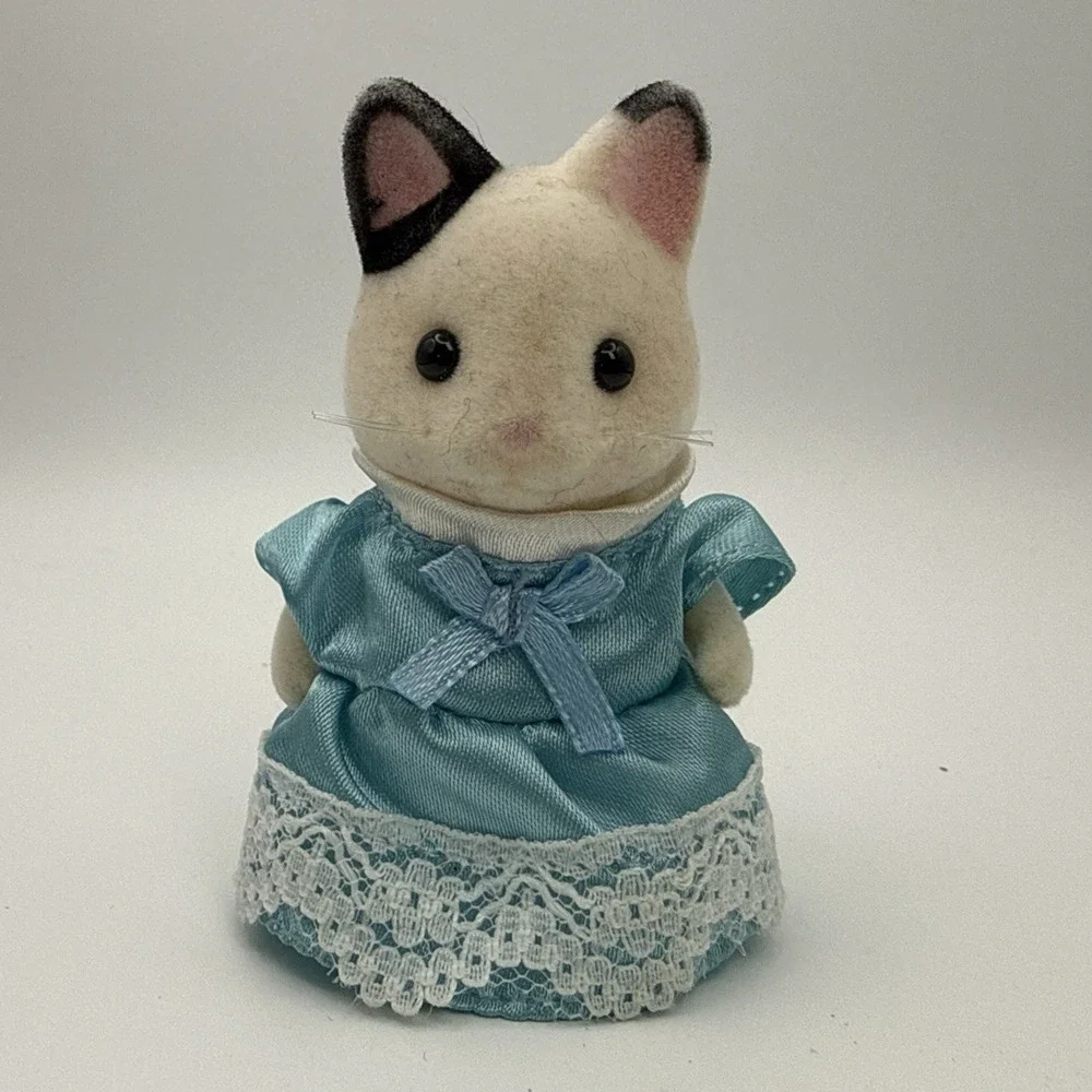 Calico Critter  Sylvanian Epoch Lily Marlow Blue Dress Child TUXEDO CAT Figure