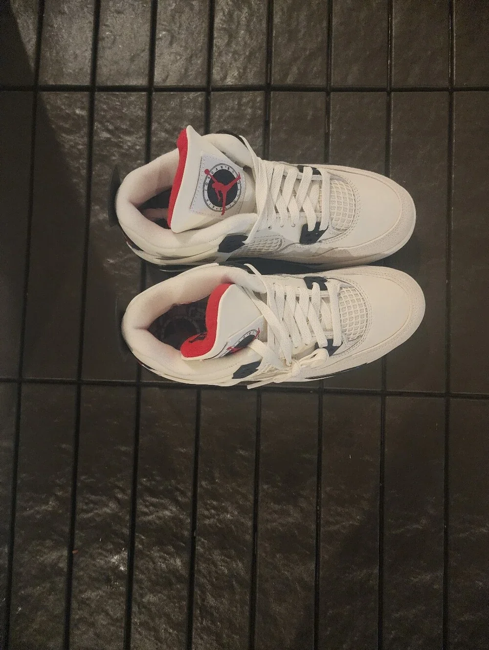 Jordan women air