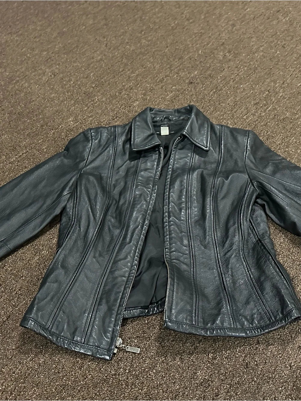 Moda International sleek black