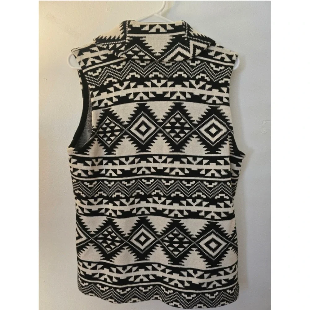 Chaps black white