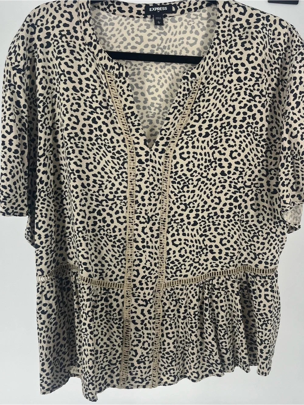Express leopard print