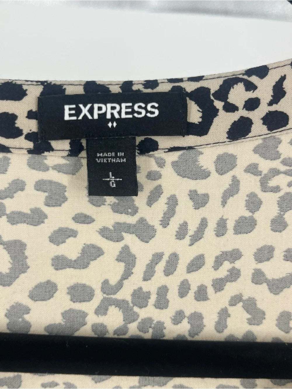 Express leopard print