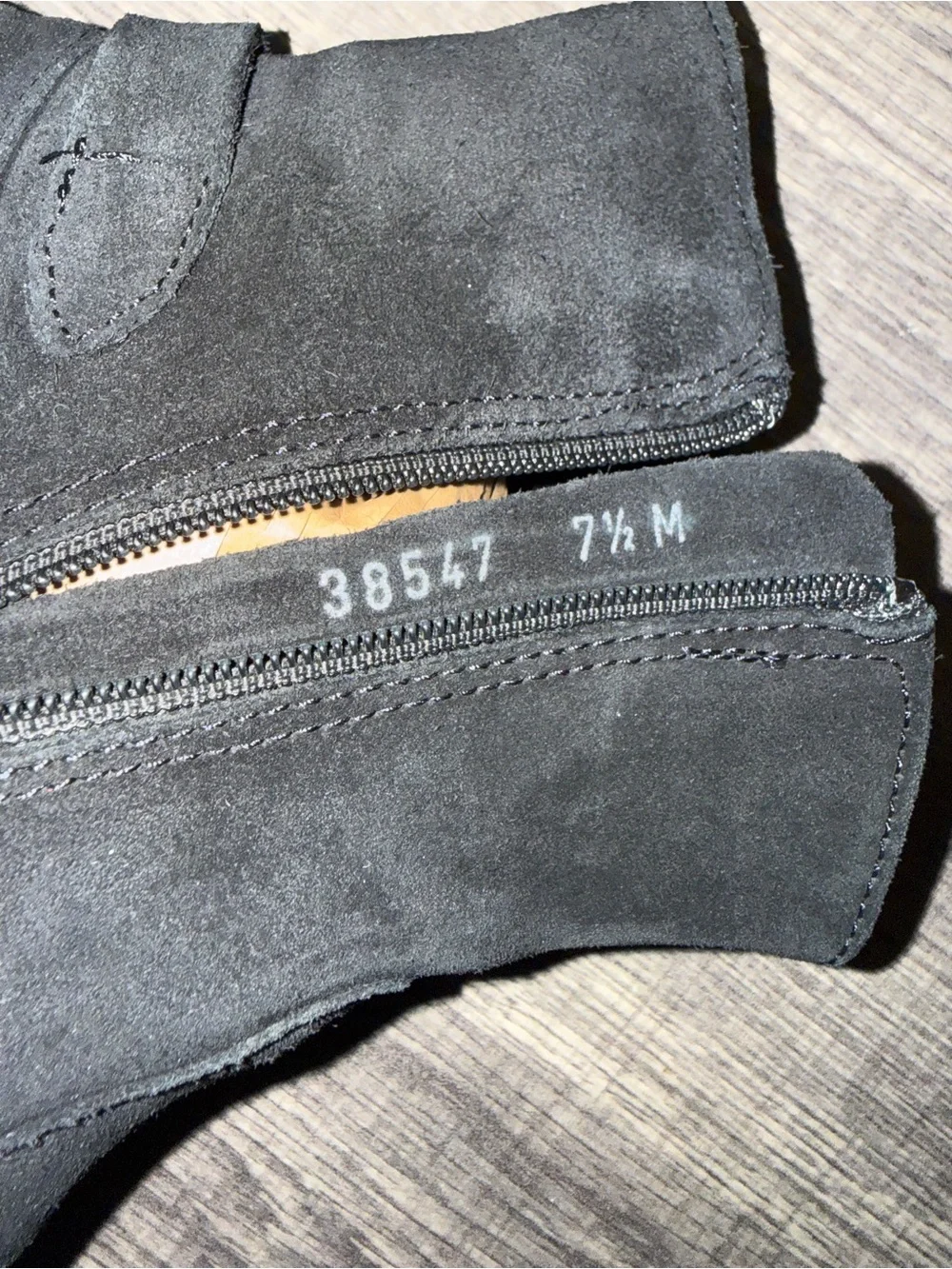 La CANADIENNE black suede
