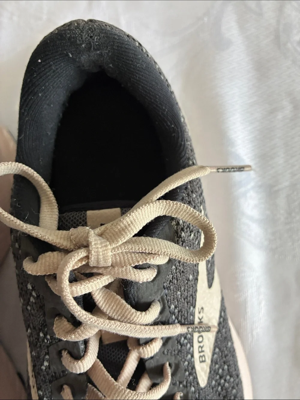 Brooks shoes neutral