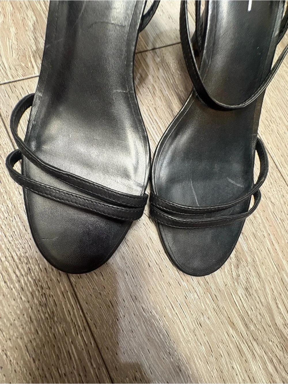 Paolo elegant black