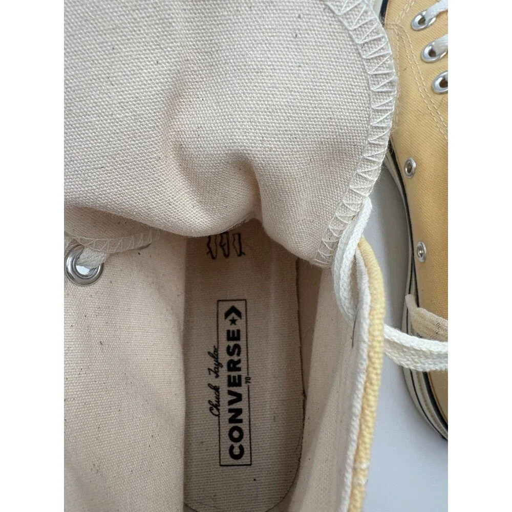 Converse women chuck