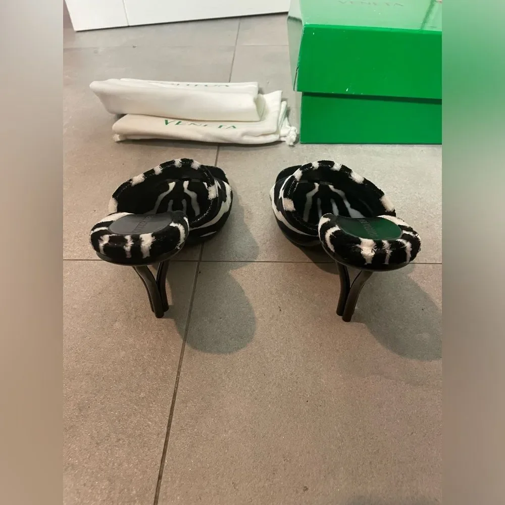 LETS NEGOTIATE Bottega Venetta Heels - Sz 7 - Zebra - Open Toe Stiletto Size 37