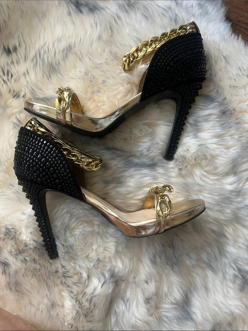 Fergie shiny gold