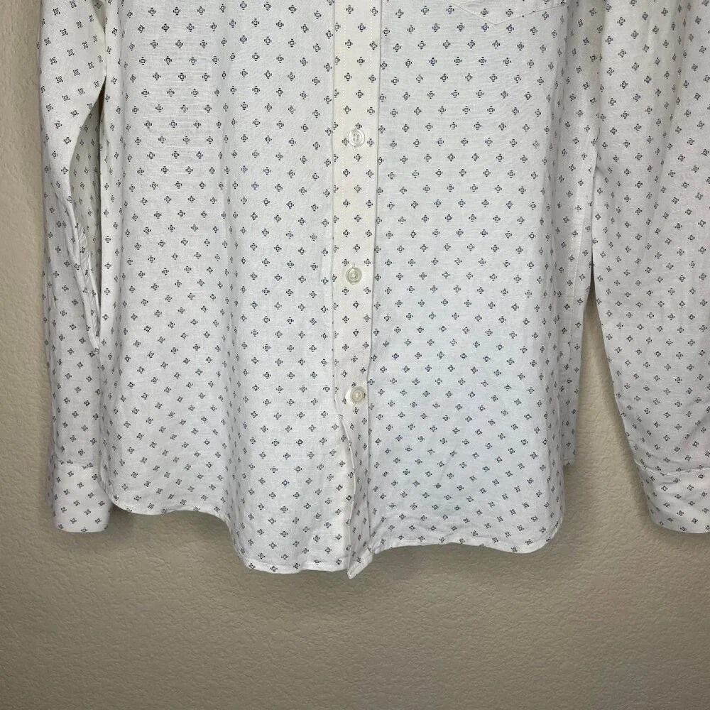 Banana Republic features banana