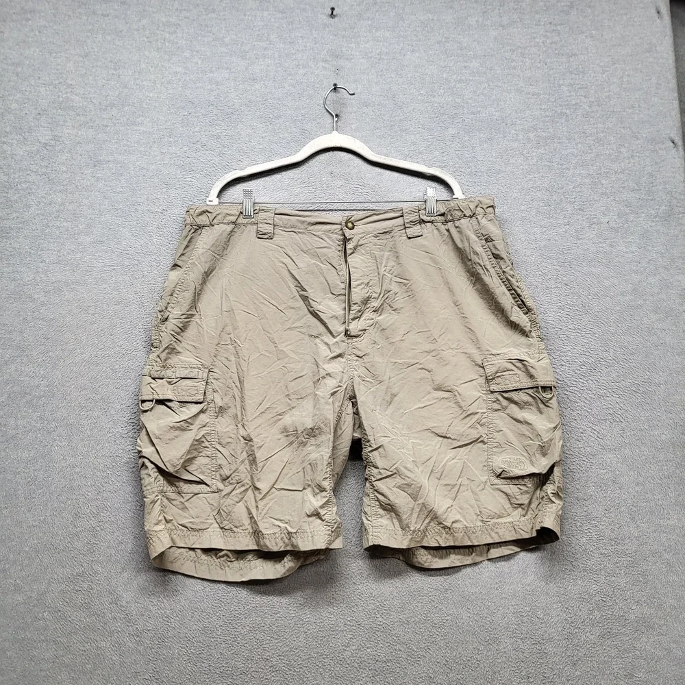 The North Face Men Shorts 2XL Khaki Nylon Cargo Shorts Button 10