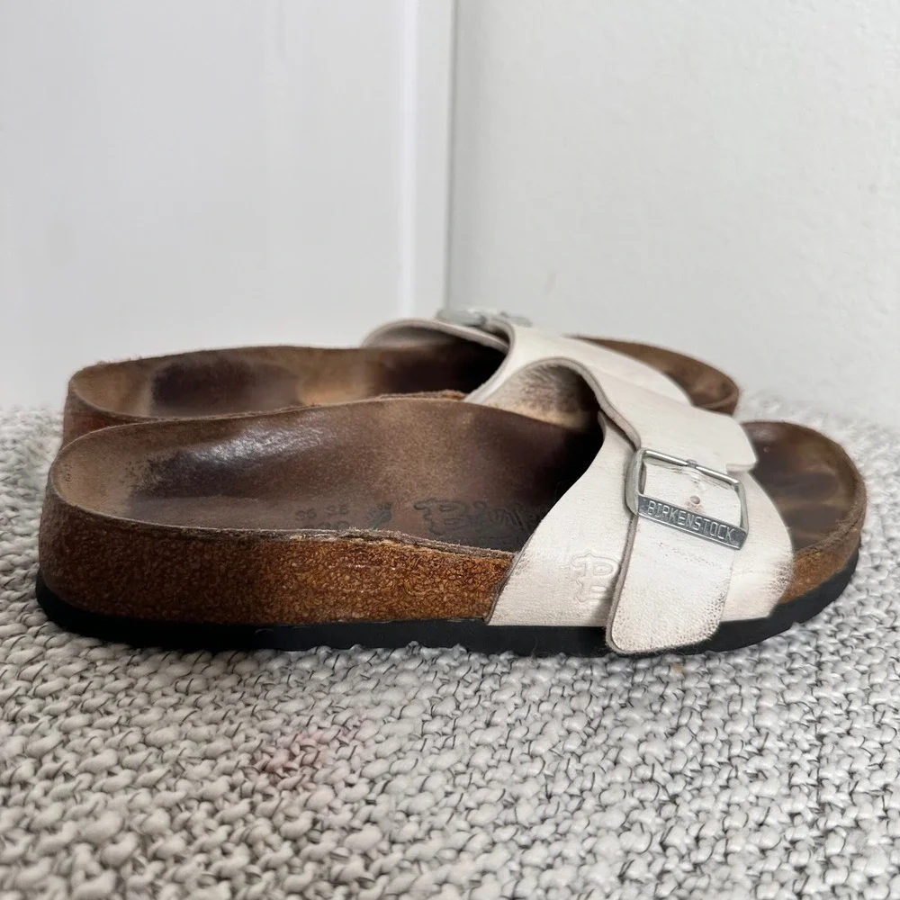 Birkenstock note visible