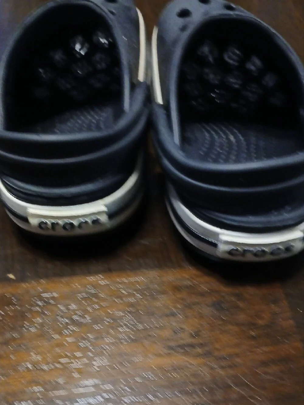 CROCS comfortable black
