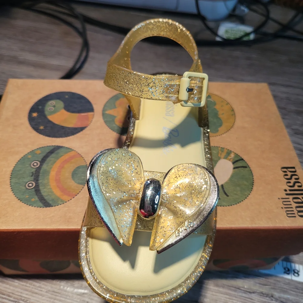 Melissa new box