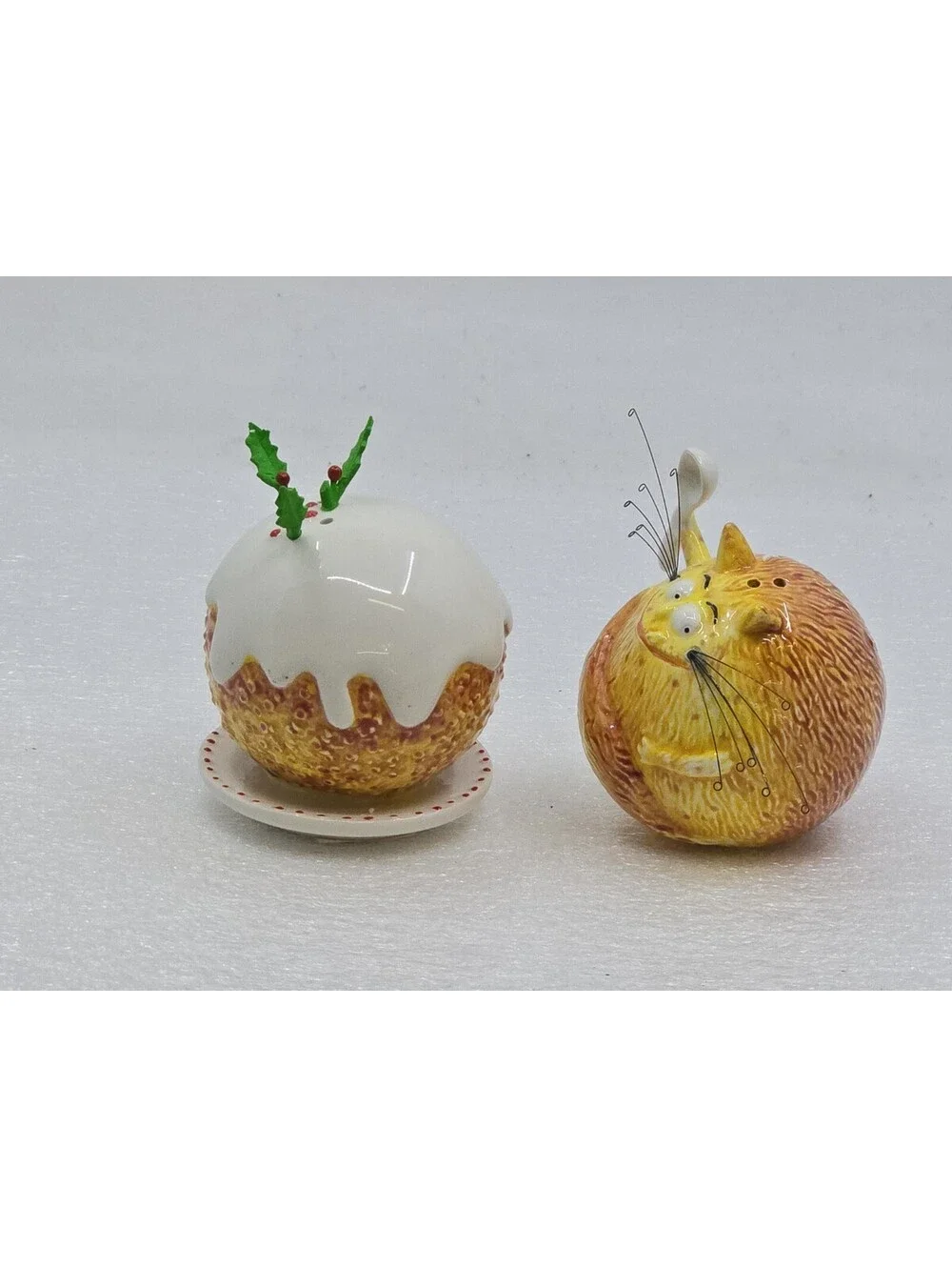Dept 56 Cat And Plum Pudding Salt And Pepper Shaker Set NIB Rare & Hard To Find