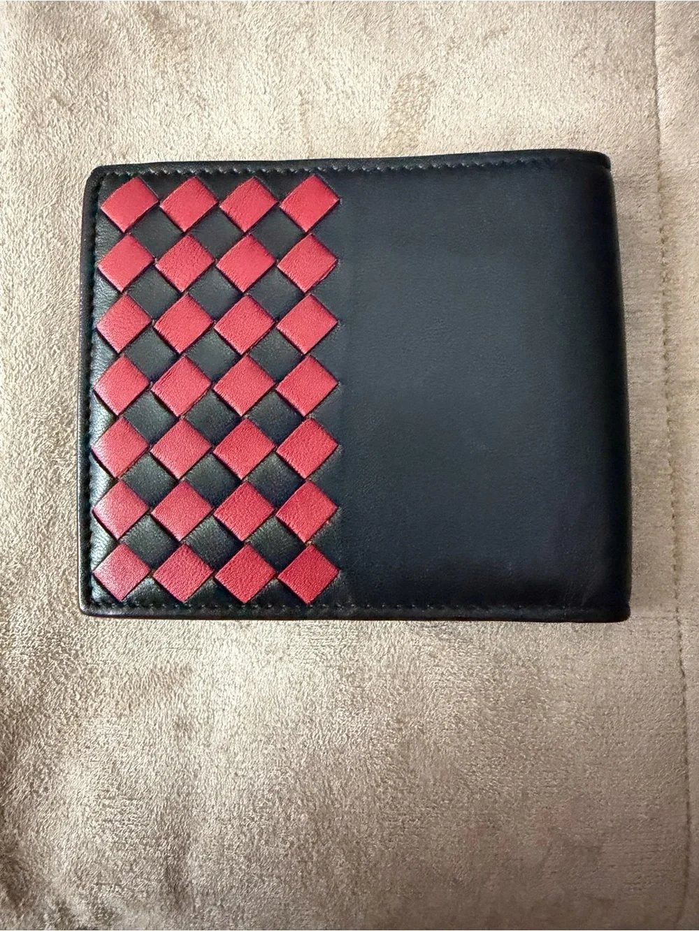 Bottega Veneta compact black