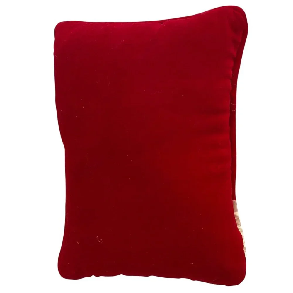 Unbranded this charming