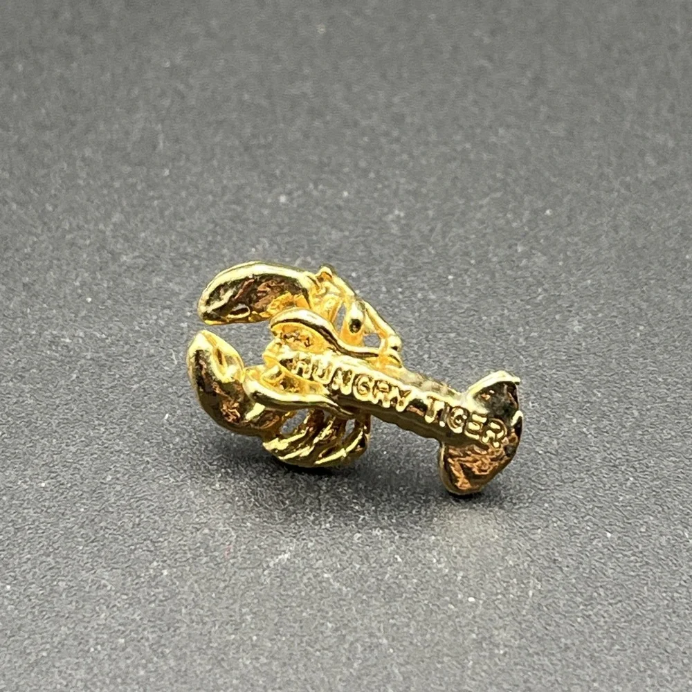 Hungry‎ Tiger Gold Tone Lobster Lapel Hat Pin