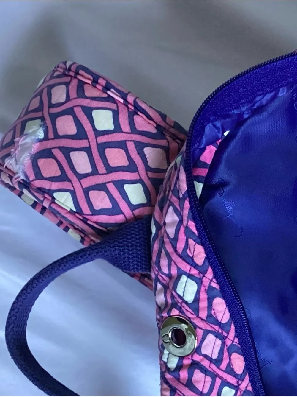 Vera Bradley comfort visible large