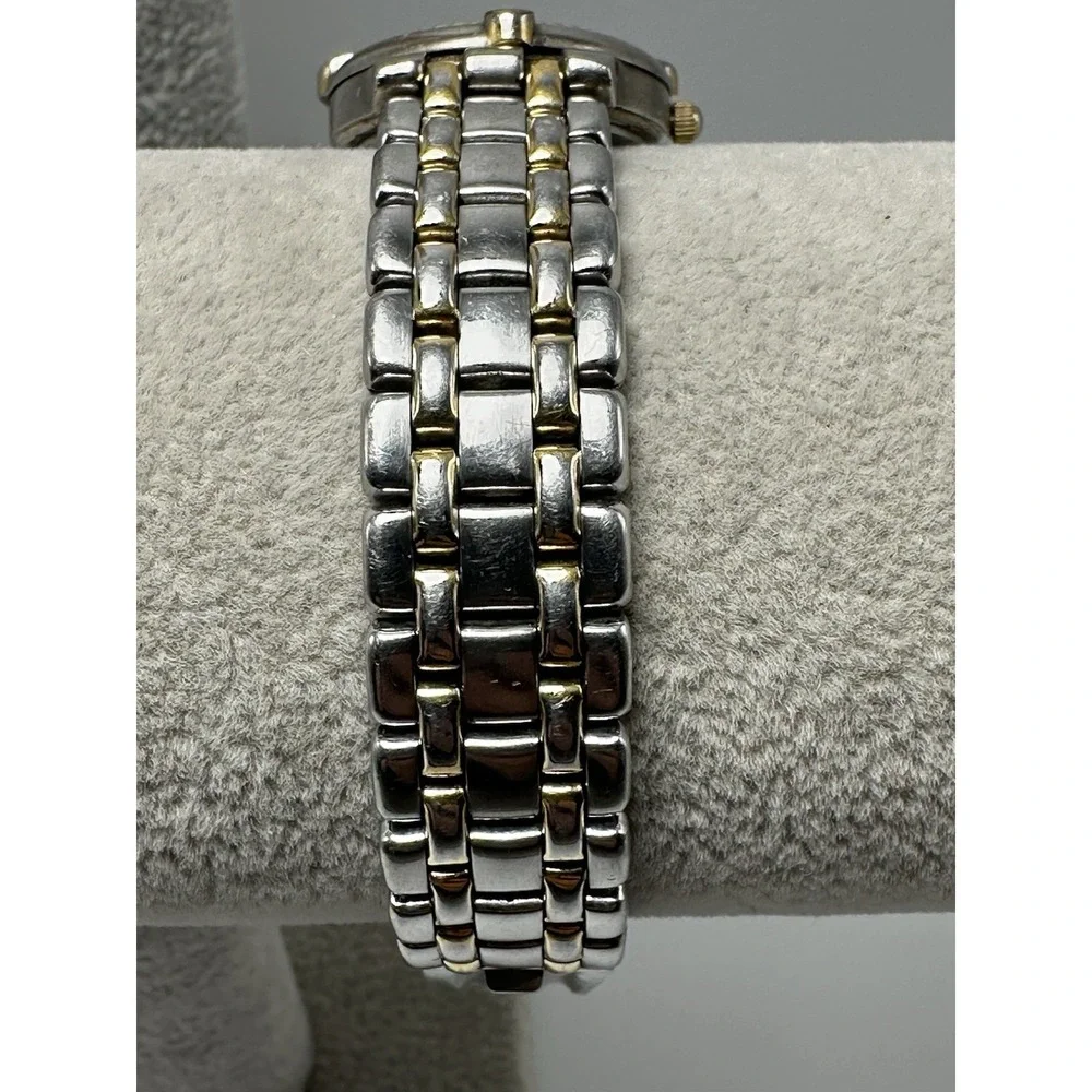 Anne Klein it has