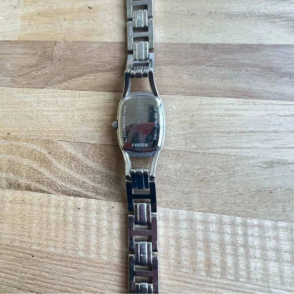 Fossil brand model