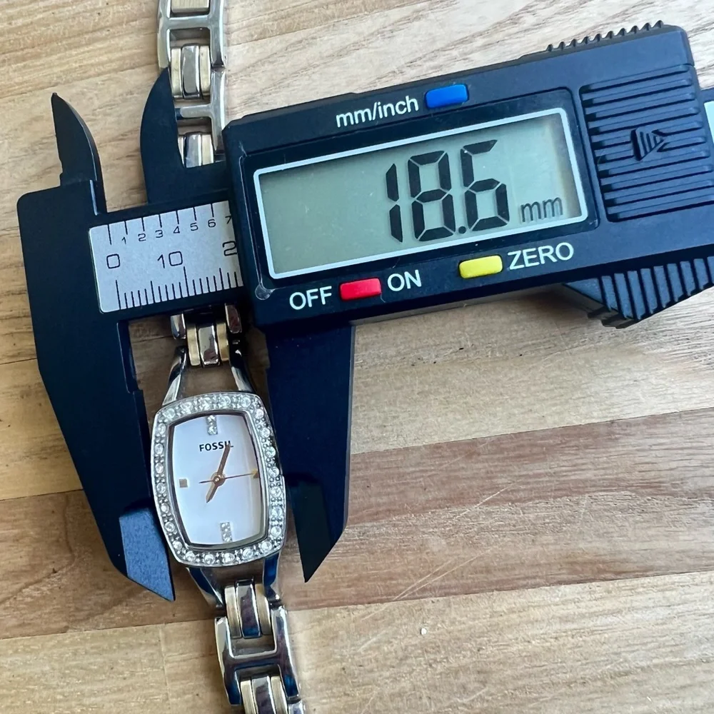 Fossil brand model