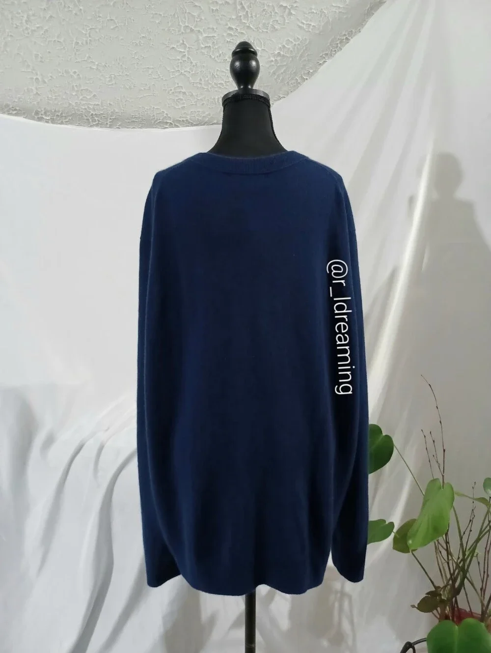 Banana Republic color sold