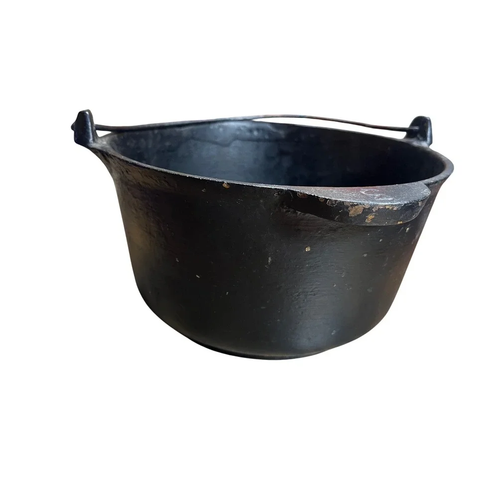 Vintage Marietta Cast Iron Scotch Bowl 3 Gate Mark Antique Pot with Bail Handle