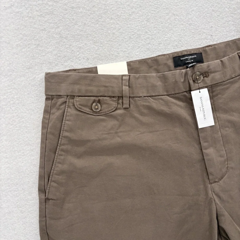 Banana Republic new this ensure
