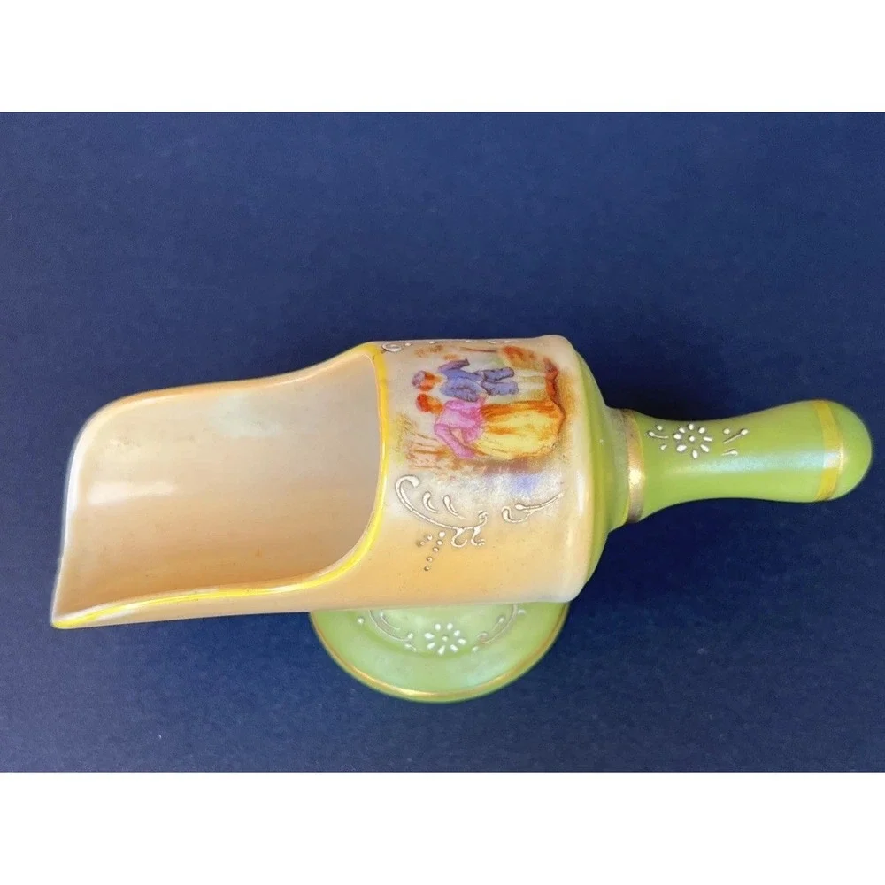 S.G.K. Japan charming vintage