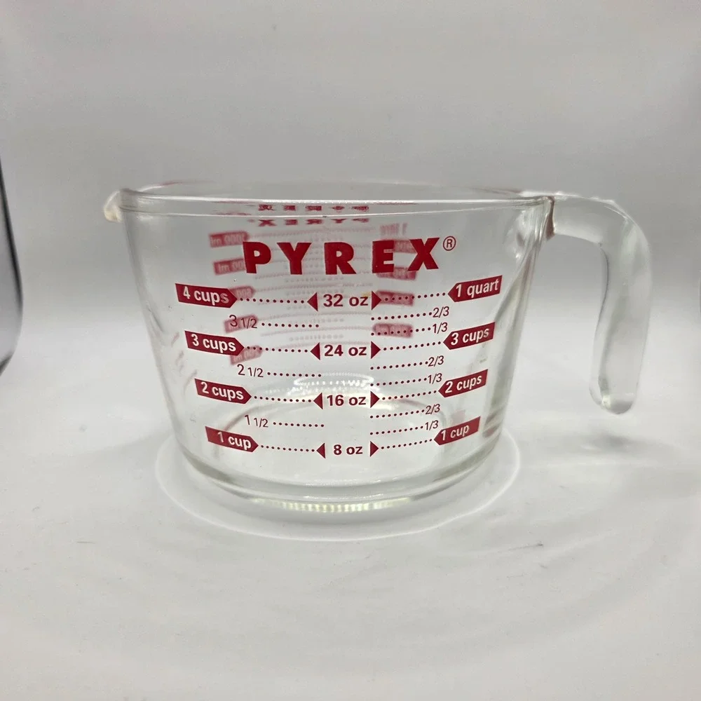 Pyrex 4 Cup 1 Quart Glass Measuring Cup Red Lettering Clear Liquid Measure 1L