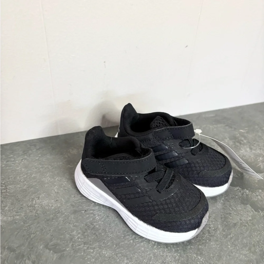 Adidas duramo black infant sneakers athletic new Velcro strap unisex size 4