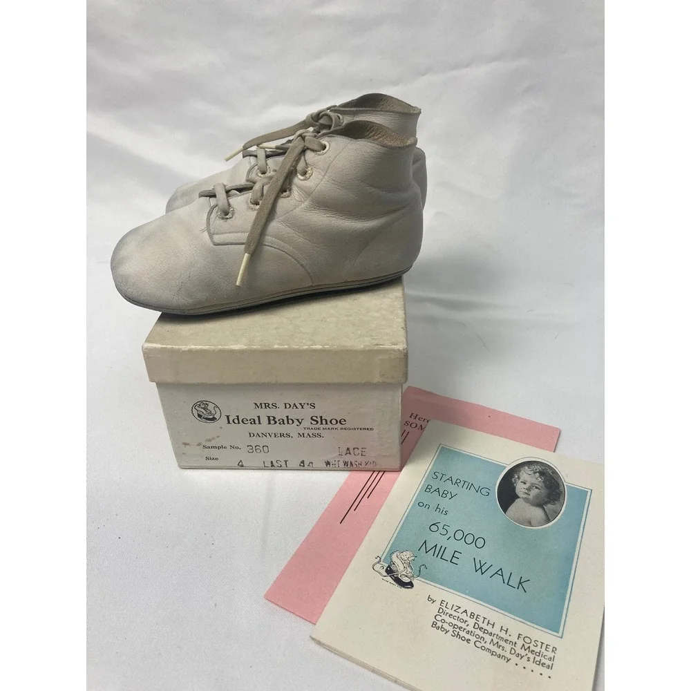 Mrs‎ Day's Ideal Baby Shoe Size 4 White Leather Vintage Original Box