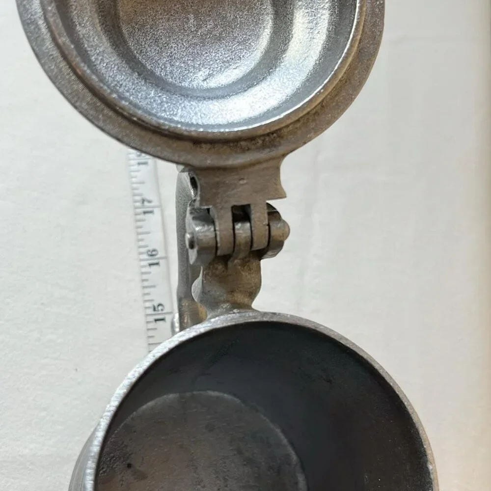 Wilton Armetale vintage wilton
