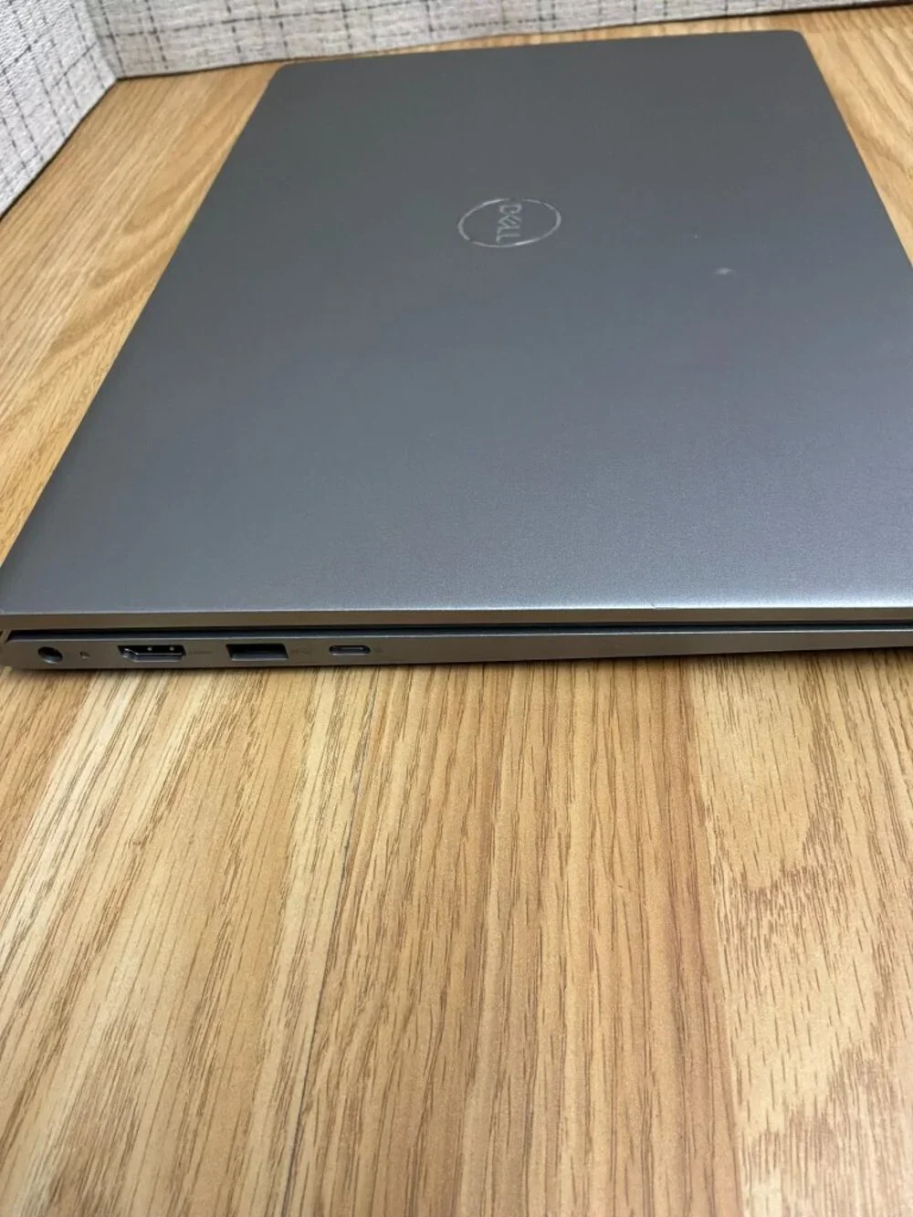 Dell charger solid