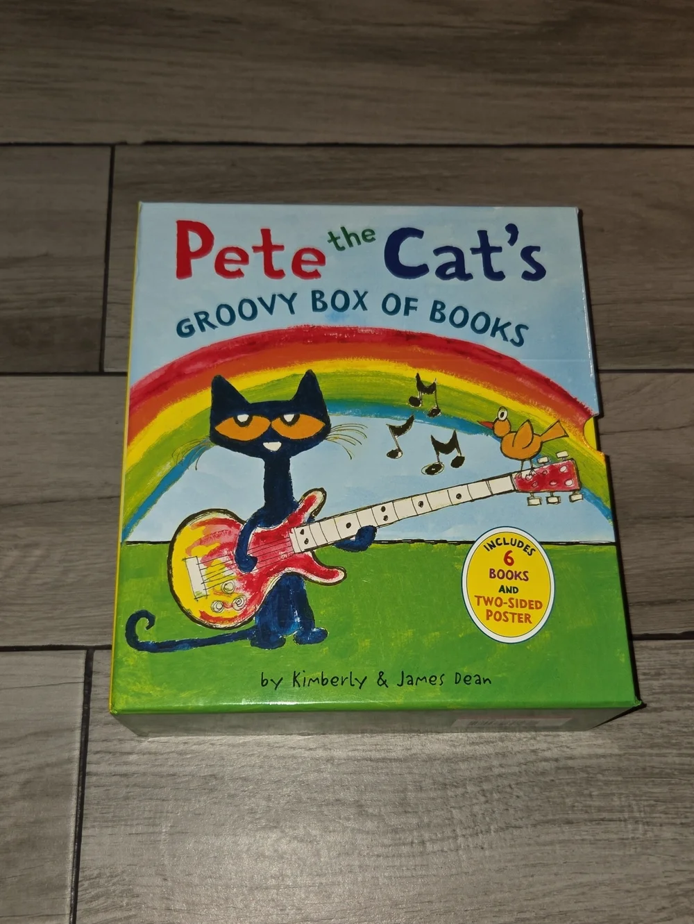 🦔Groovy Box of Books - Pete the Cat