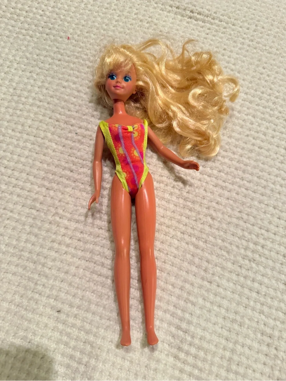 1990 Mattel Hawaiian Fun Skipper Barbie doll