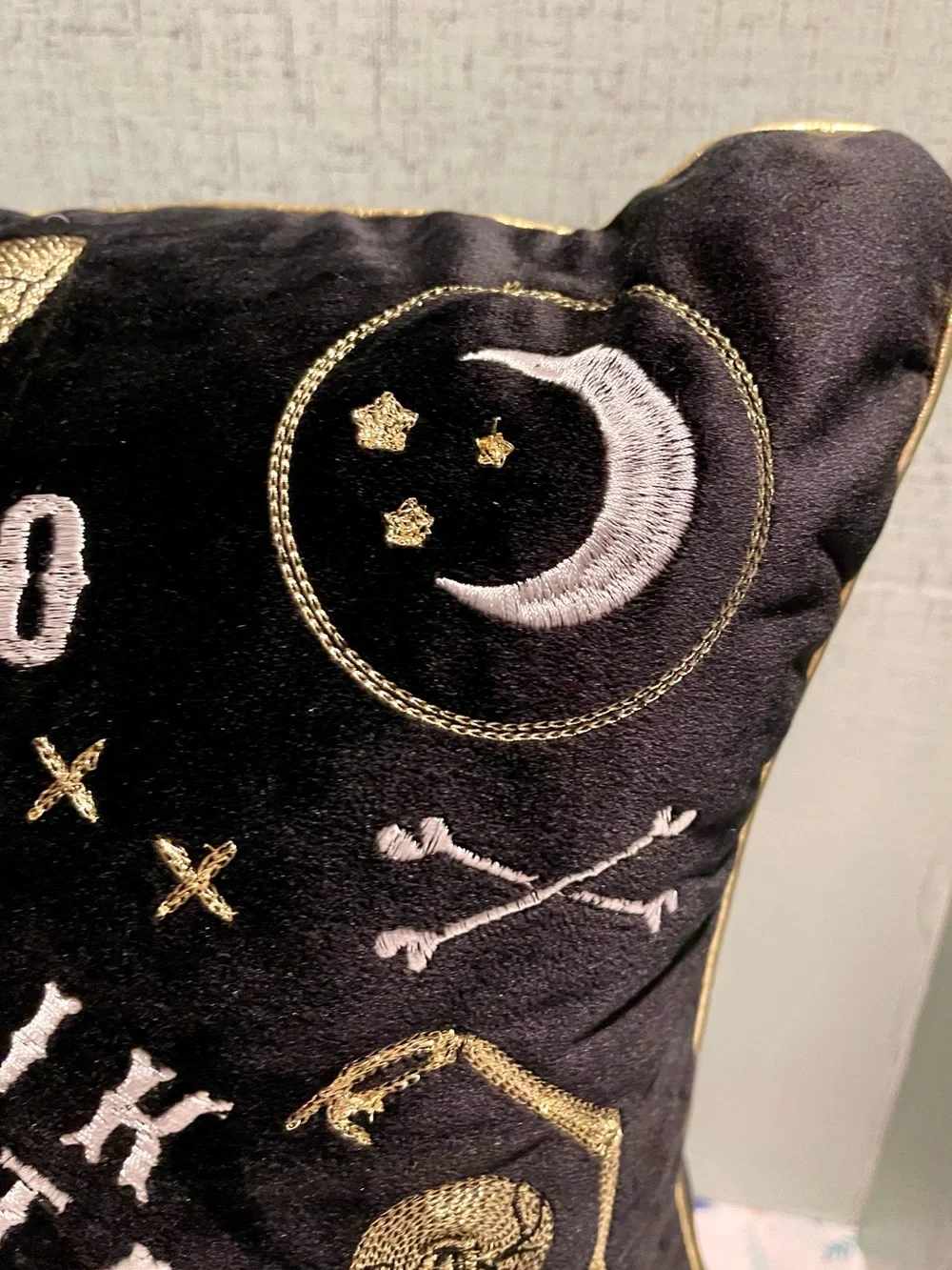 N/A decorative velvet