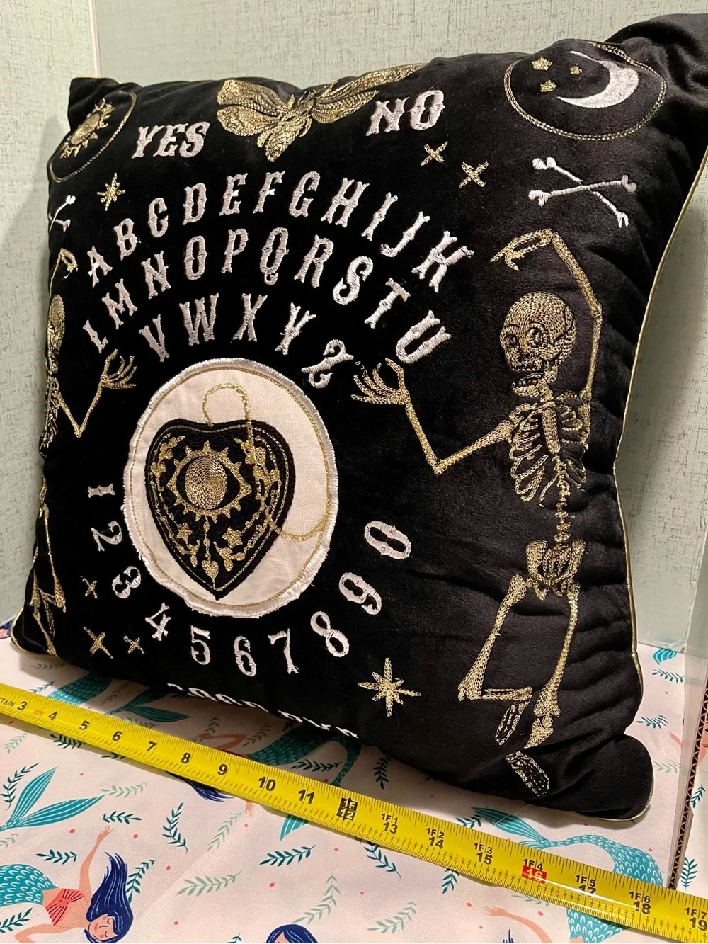 N/A decorative velvet