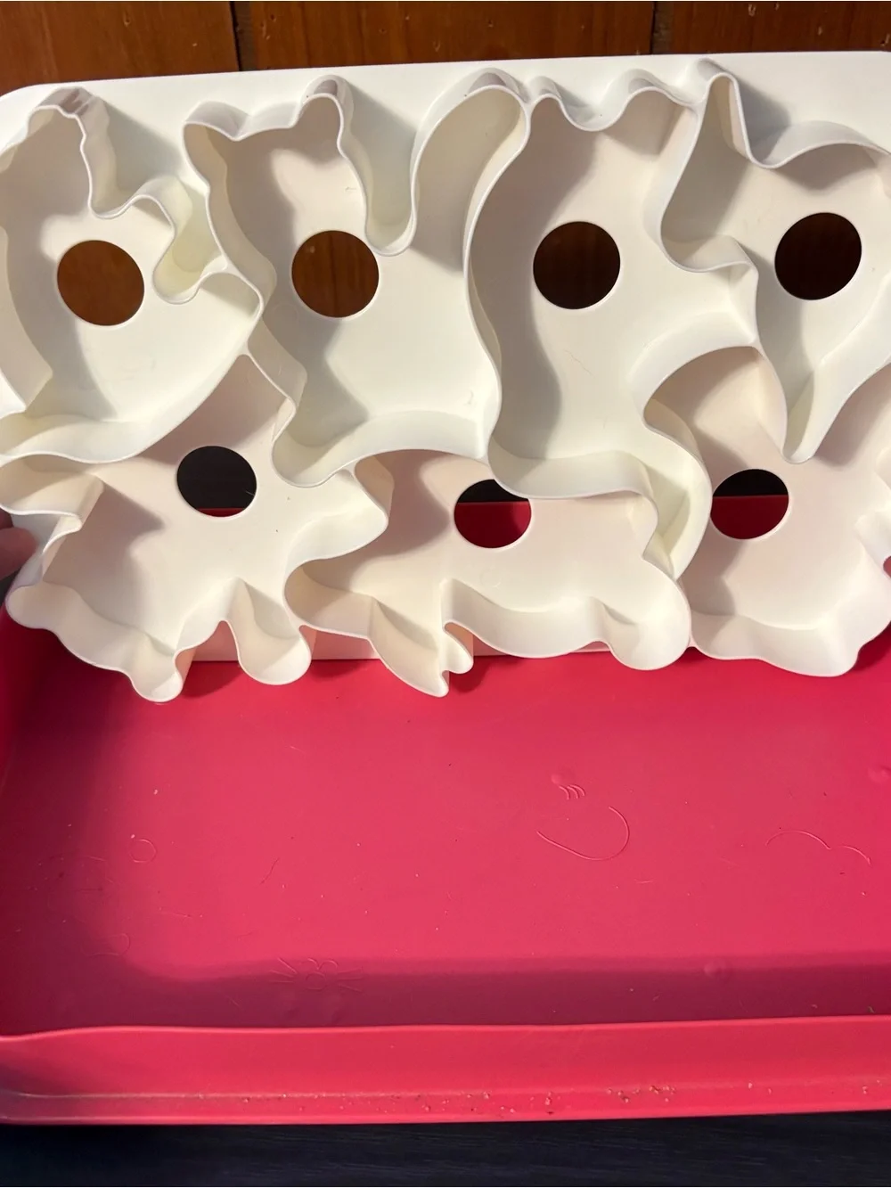 Tupperware pink white