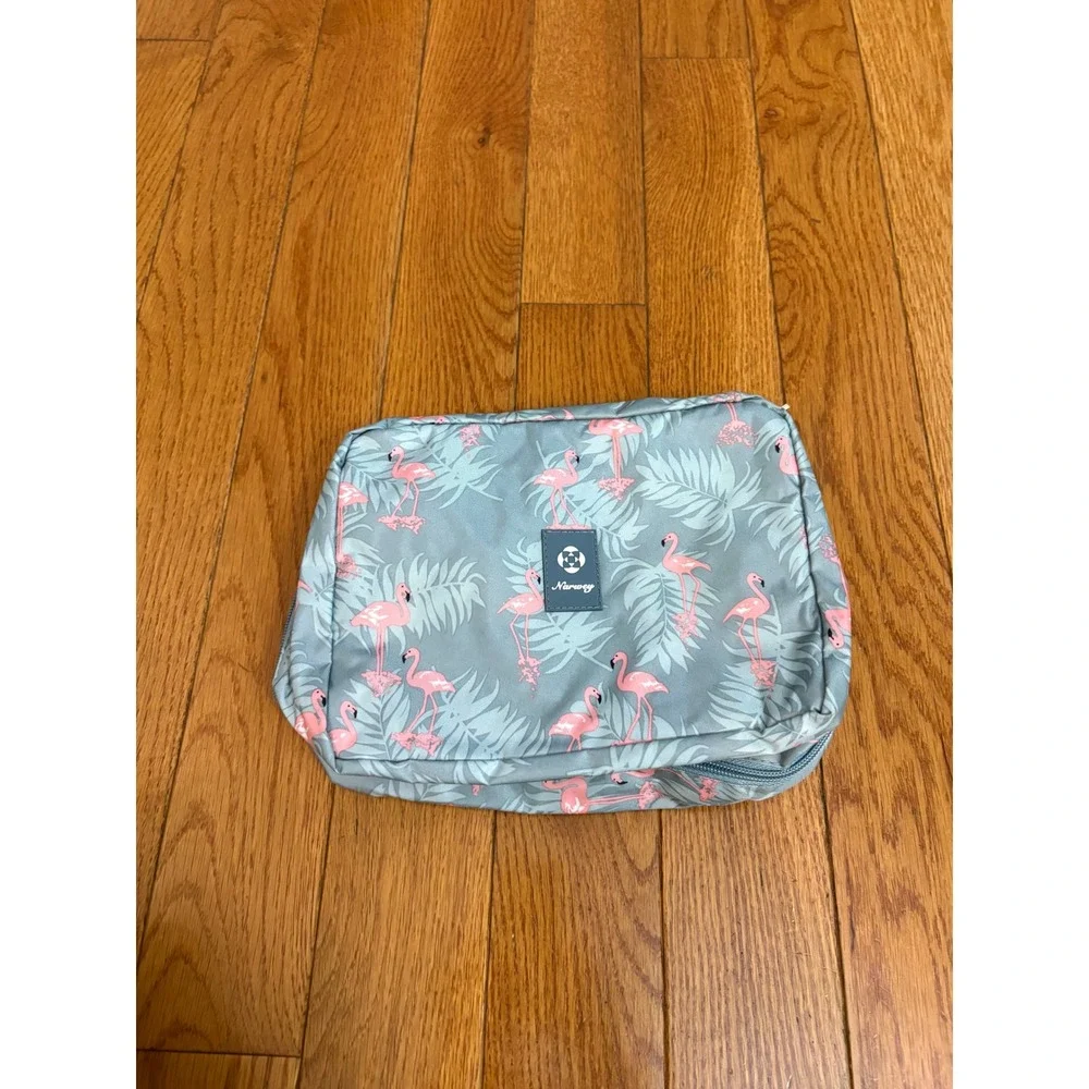 Narwey exterior brand flamingo