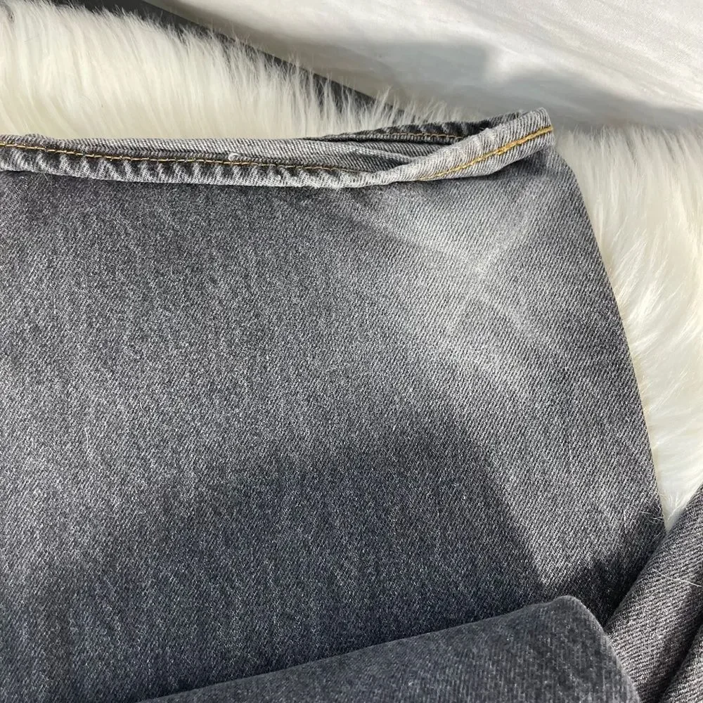 Levis these measure