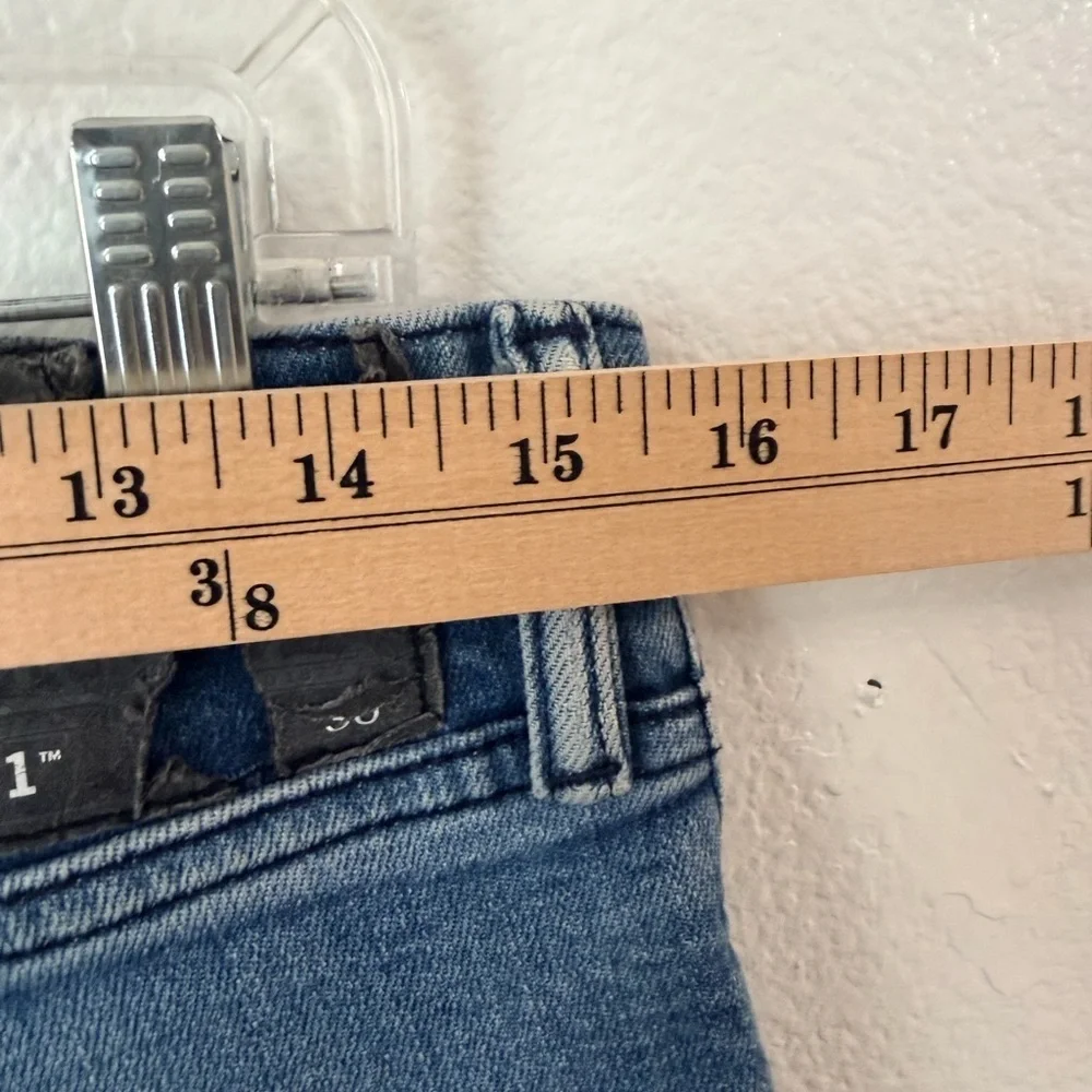 Levi's 511 Men's Jeans Sz 32 Slim Fit Zipper Fly Denim Blue Vintage Distressed